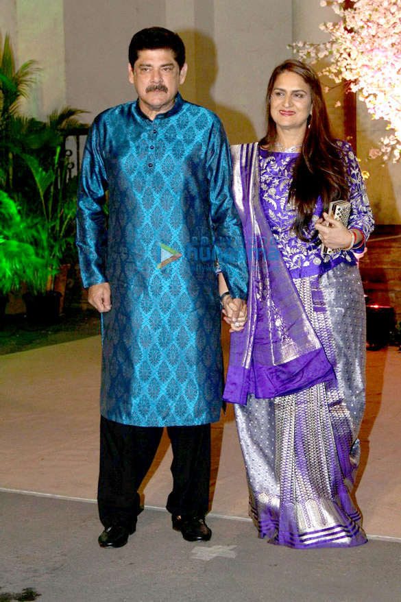 celebs grace rikku rakesh nath daughter shaina naths wedding reception 38