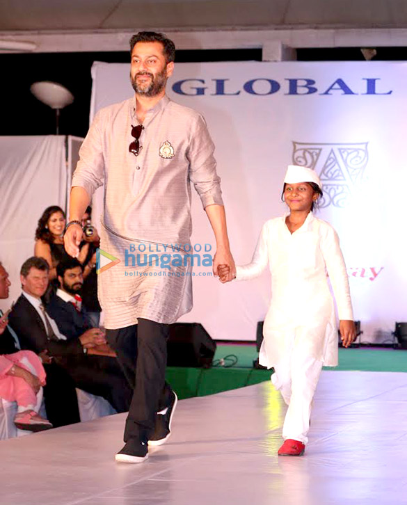 celebs walk the ramp at the global peace initiative 2