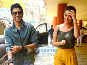 Farhan Akhtar & Shraddha Kapoor promote 'Rock On!! 2' on Red FM 93.5