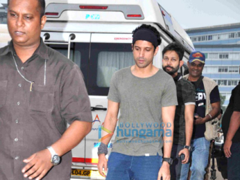 Farhan Akhtar and Shah Rukh Khan snapped at Global Citizen rehersals