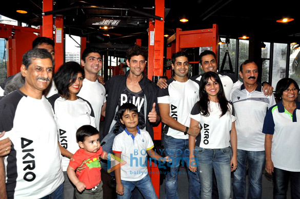 hrithik roshan at personal trainers gym launch 1