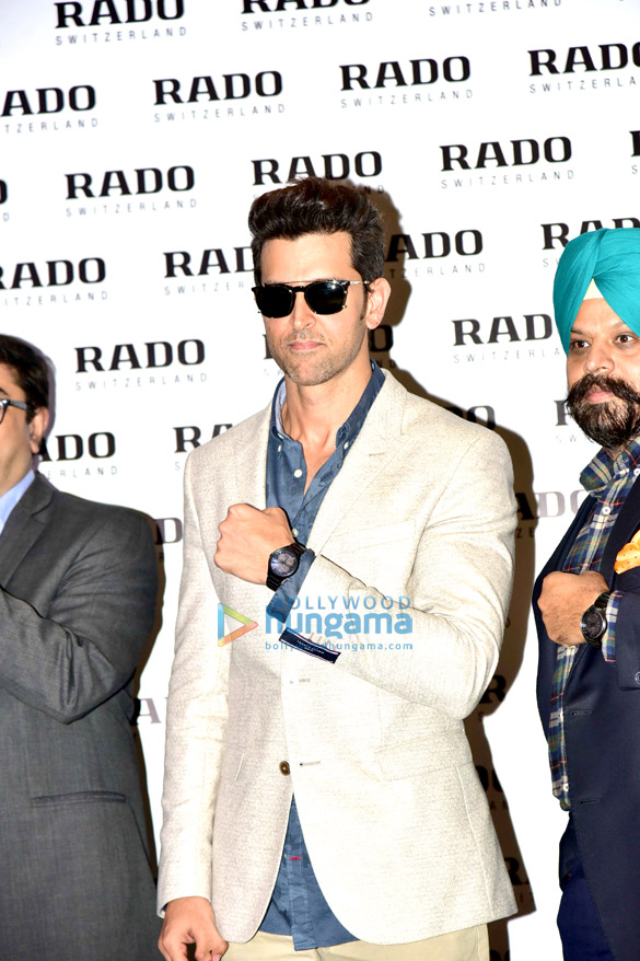 hrithik roshan at the launch of rados new watch in delhi 3