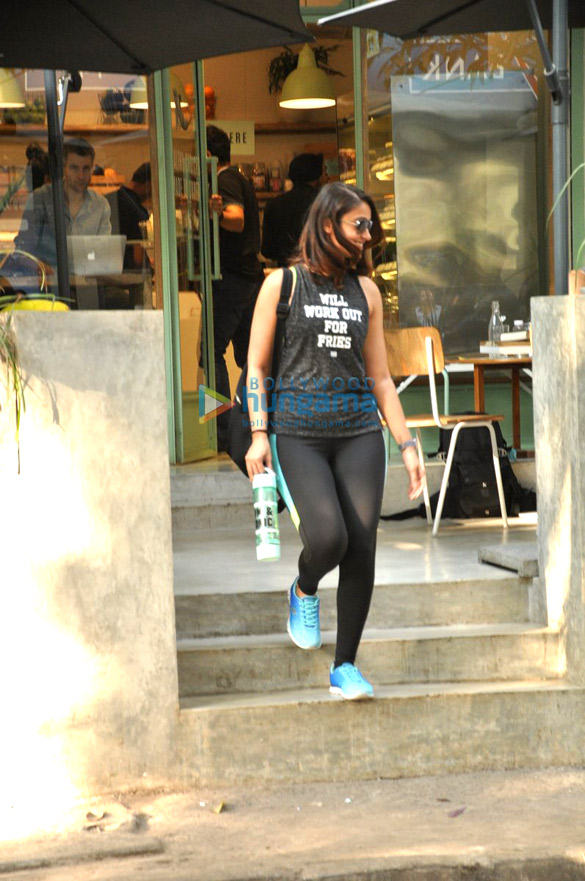 ileana snapped post lunch at suzette 7