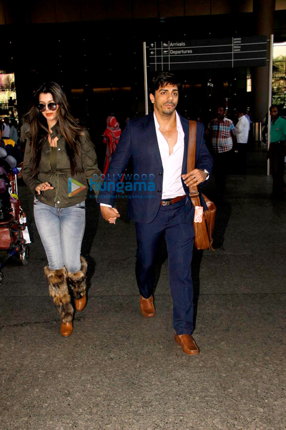 john rajinikanth sanjay snapped at the airport 5