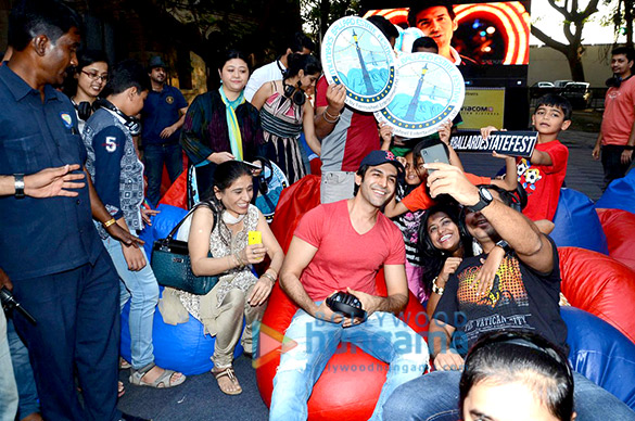 kartik graces the screening of pkp2 at balllard estate festival 3