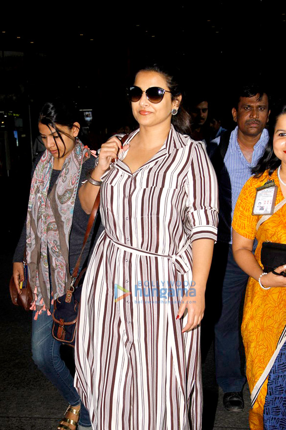 parineeti chopra varun dhawan vidya balan snapped at the airport 3