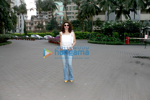 prachi desai snapped in suburbs 8