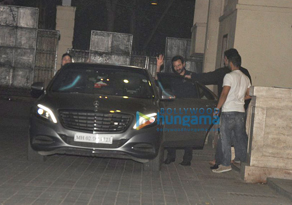salman iulia saif and kareena snapped post party at amritas house 2