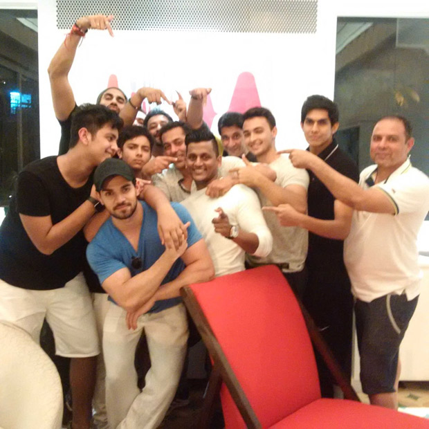 Salman-Khan-celebrates2