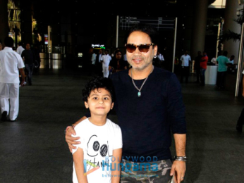 Salman Khan & others snapped at the international airport