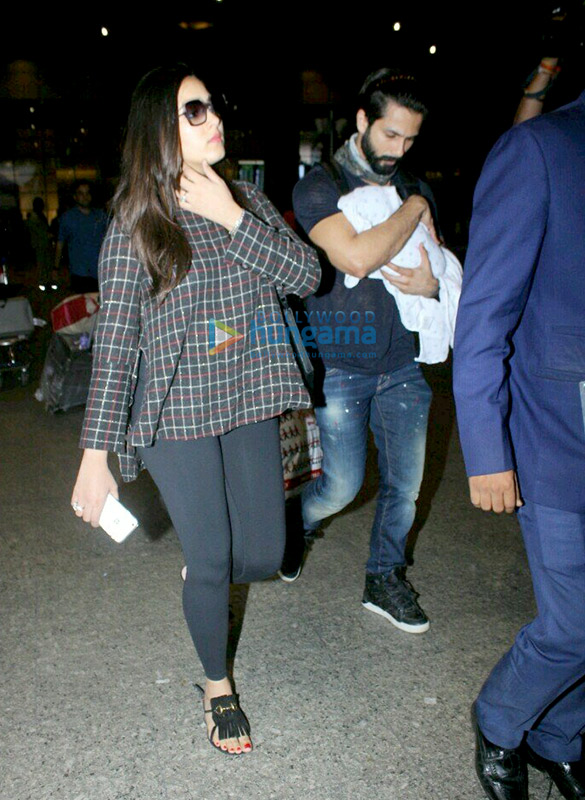 Shahid Kapoor snapped with wife and kid at the Mumbai airport