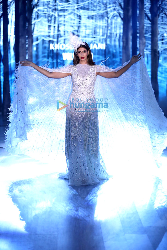 Shweta Nanda Bachchan walks for Abu Jani-Sandeep Khosla show for ‘Volvo S90’ Shweta Nanda Bachchan walks for Abu Jani-Sandeep Khosla show for ‘Volvo S90’