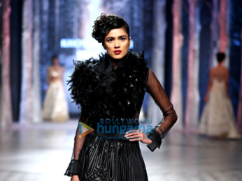 Shweta Nanda Bachchan walks for Abu Jani Sandeep Khosla show for 'Volvo'
