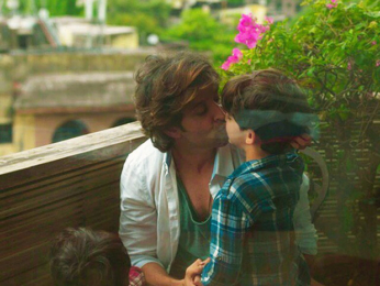 ADORABLE: Hrithik Roshan shares a cute picture getting in the cuddles with his kids