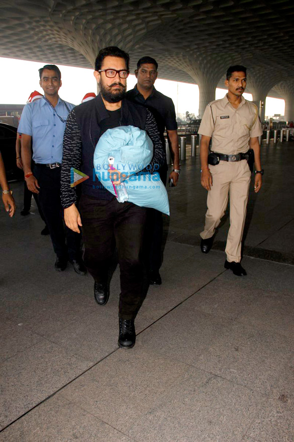 aamir khan and the cast leave for delhi to promote dangal 2