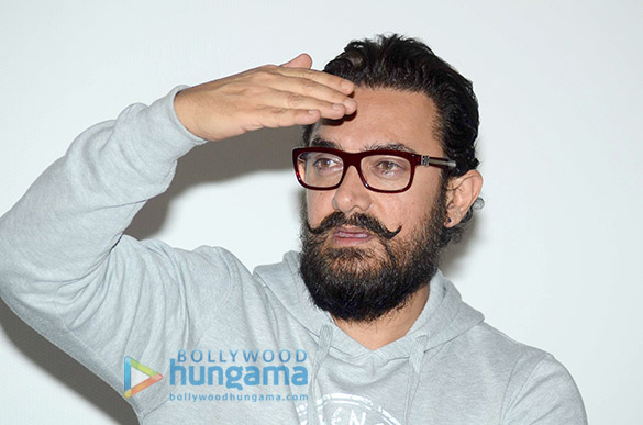 aamir khan at the first look launch of secret superstar 5