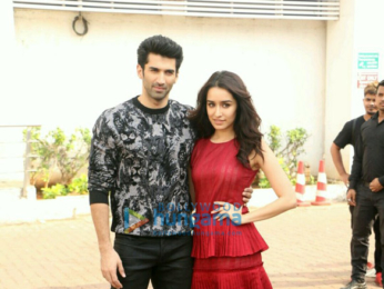 Aditya Roy Kapur & Shraddha Kapoor promote 'Ok Jaanu' on the sets of Dil Hai Hindustani