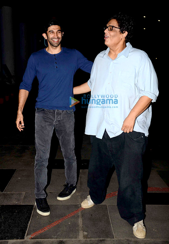 aditya roy kapur snapped with friends post a movie 3