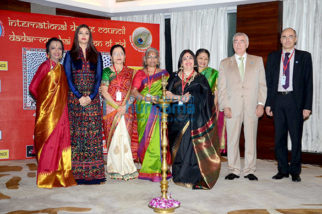 Aishwarya Rai Bachchan graces the ‘International Dance Congress Meet’ with her dance teacher Lata Surendra