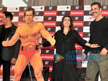 Akshay Kumar & Vindu Dara Singh launch the book Deedara aka Dara Singh