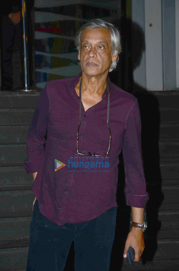 cast and crew screening of dangal 34