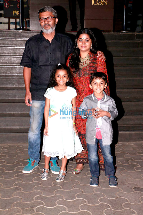 cast and crew screening of dangal 4