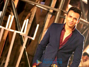 Celebs & C.M. Devendra Fadnavis grace the 'Yuva Urja' program