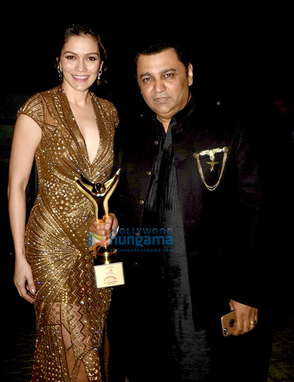 celebs grace stardust awards 2016 35