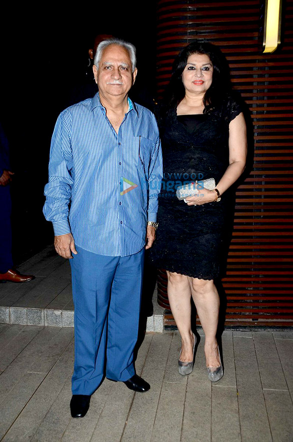 celebs grace the launch of the estellla lounge in juhu 21