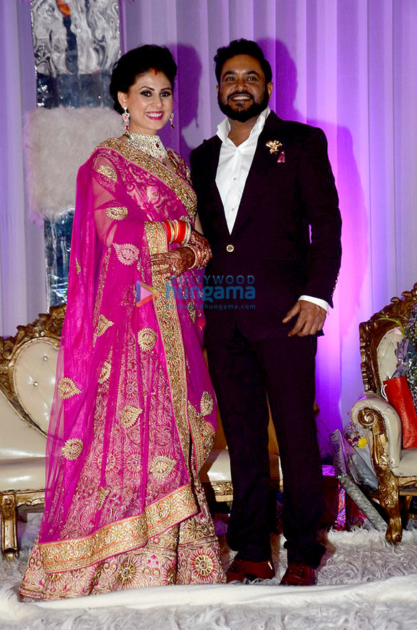 daisy shah shweta rohira and others grace photographer munna s wedding 2