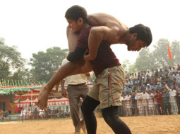 Box Office: Dangal crosses 17.3 mil. AED [Rs. 32 cr.] at the U.A.E/G.C.C box office