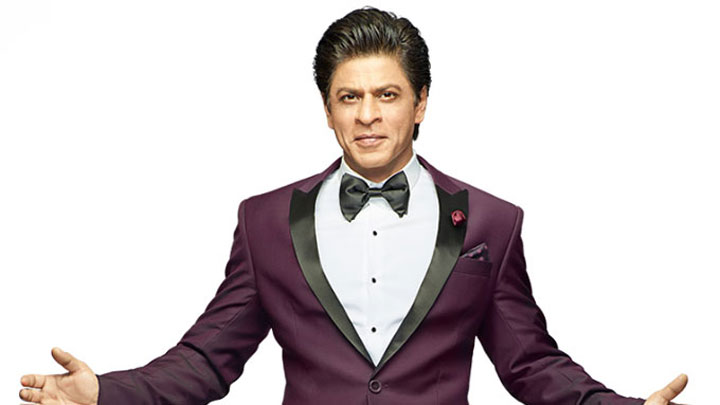 Shah Rukh Khan’s DREAM WALK On Lux Golden Rose Awards 2016 Shah Rukh Khan’s DREAM WALK On Lux Golden Rose Awards 2016