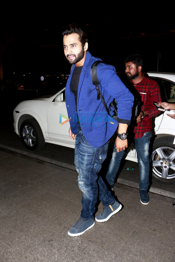 hrithik sunny jackky snapped at the airport 5