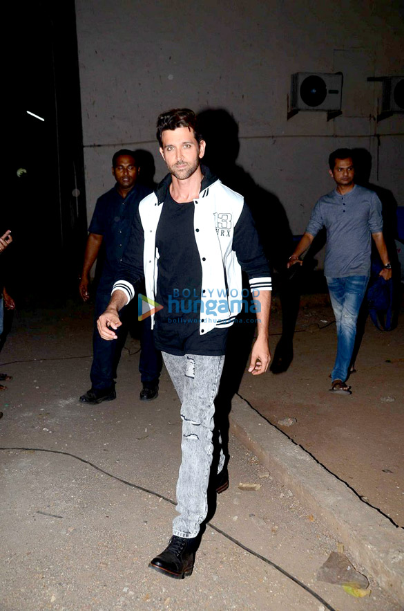 Hrithik Roshan & Yami Gautam snapped promoting ‘Kaabil’
