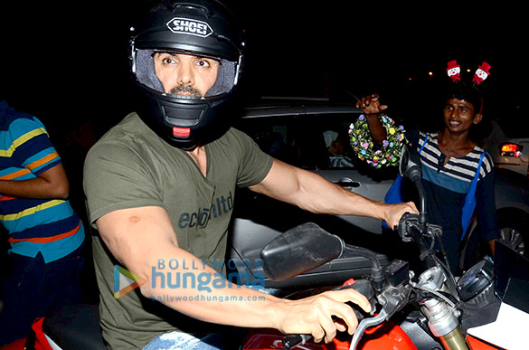 john snapped biking in bandra 5
