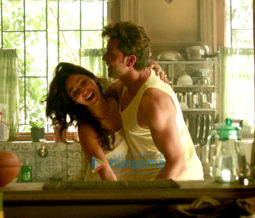 Movie still from the film Kaabil