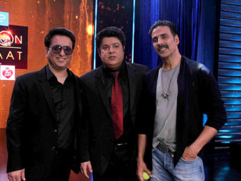 OMG! After Shah Rukh Khan, Akshay Kumar does pole dance on Yaaron Ki Baraat