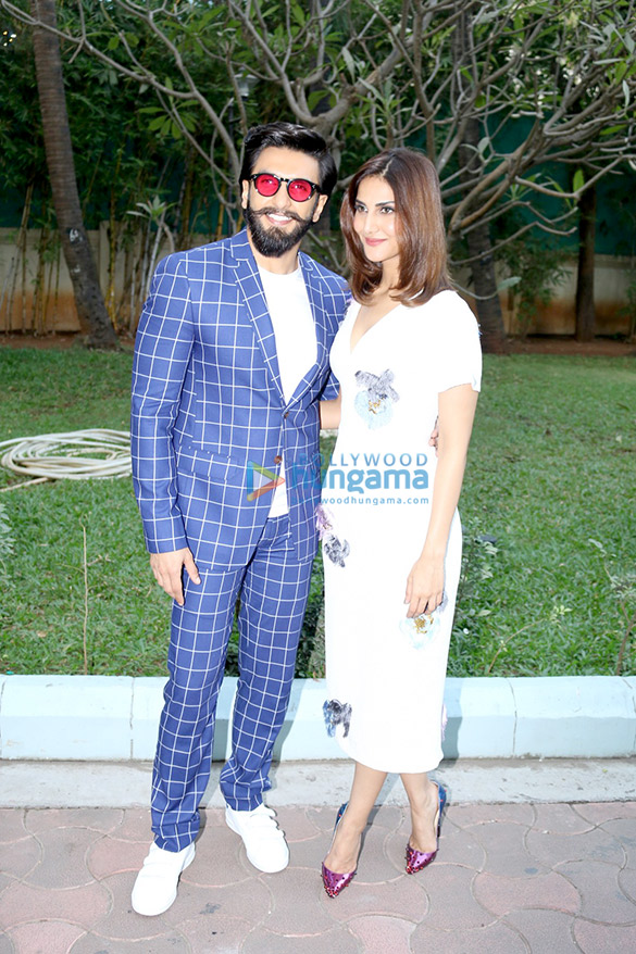 ranveer singh and vaani kapoor promote their film befikre at yashraj studio 7