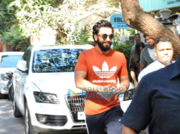 Ranveer Singh snapped post a salon session at B’Blunt