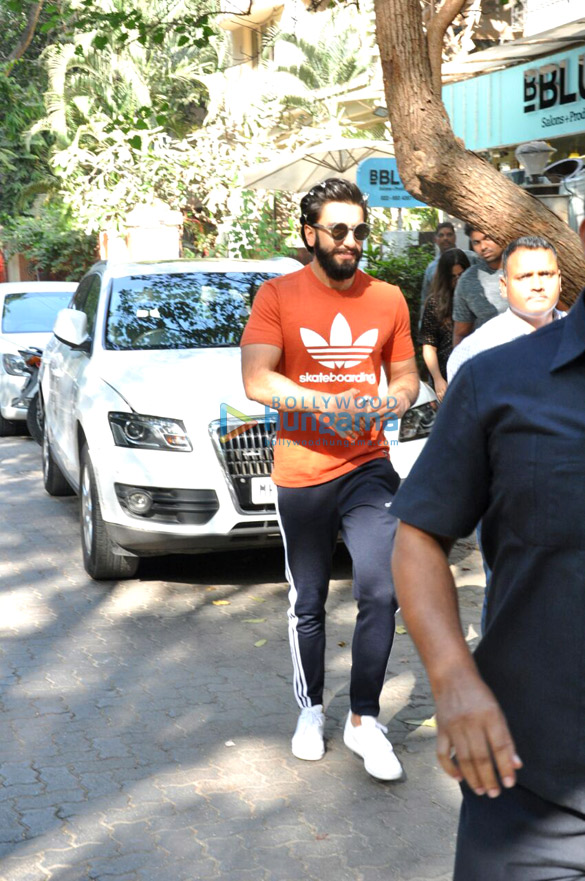 ranveer snapped post a salon session at bblunt 1