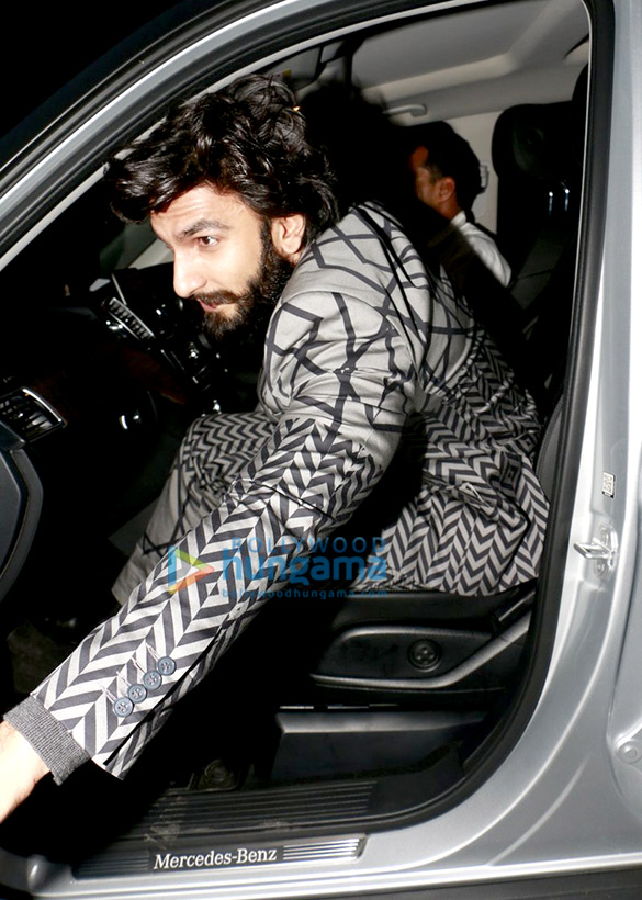 ranveer snapped post party with close friends in bandra 6