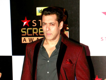 Celebs at the red carpet of 23rd Annual Star Screen Awards 2016