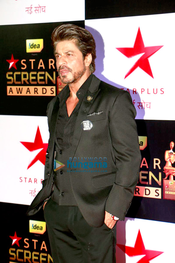 red carpet of 23rd annual star screen awards 2016 32