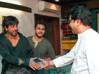 Shah Rukh Khan meets Raj Thackeray over Raees release
