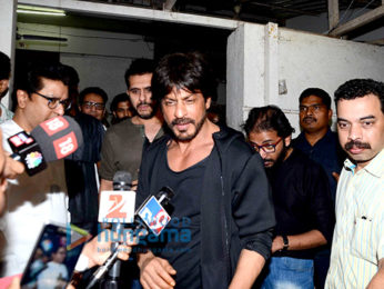 Shah Rukh Khan meets Raj Thackeray over Raees release
