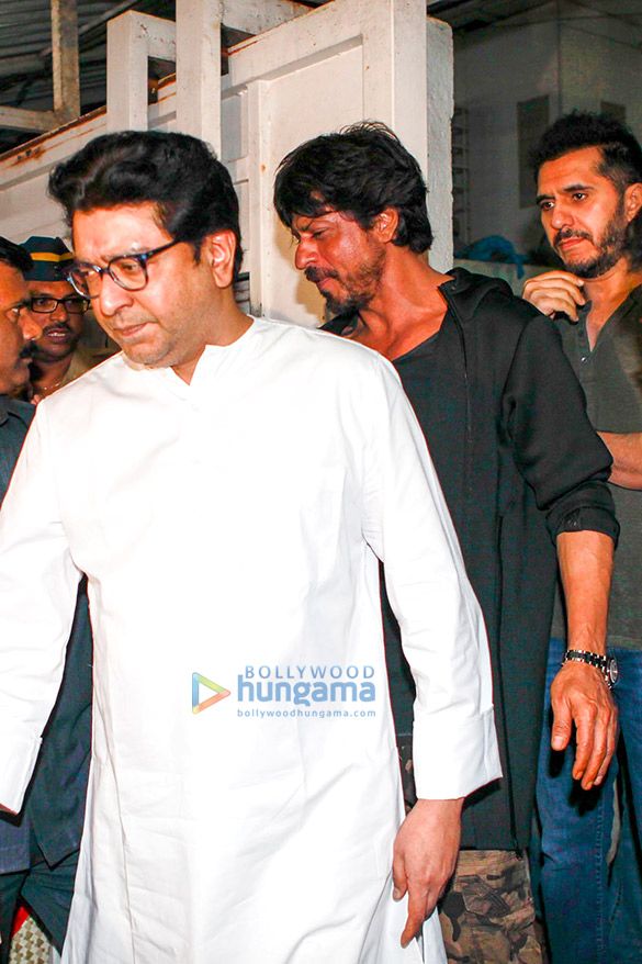 srk meets raj thackeray over raees release 6