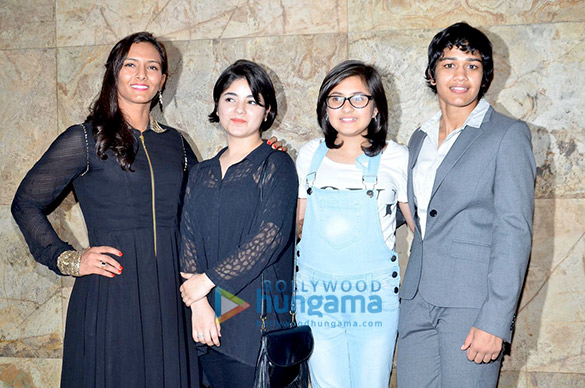 sachin tendulkar and the phogat family grace the special screening of dangal 18