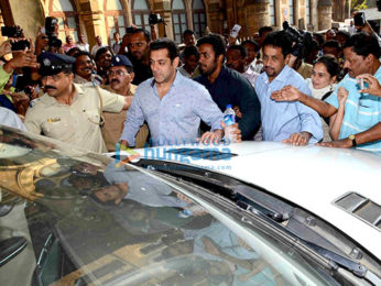 Salman Khan and Alvira Khan Agnihotri grace BMC's 'Cleanliness Drive Awareness'