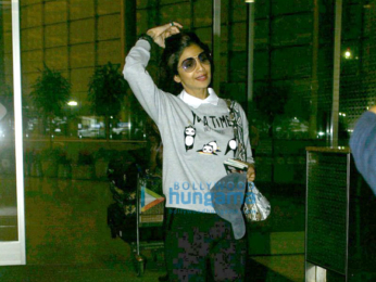 Shilpa Shetty departs for Dubai