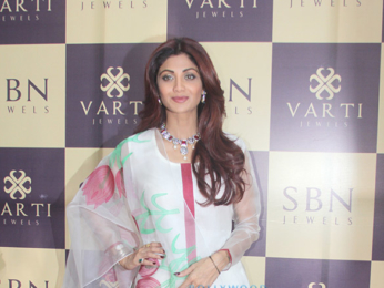 Shilpa Shetty inaugurates Varti Jewels